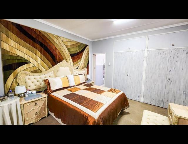6 BEDROOM HOUSE FOR SALE IN ELSPARK